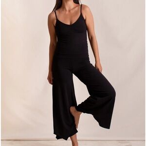 Indigo Luna Layla Flares